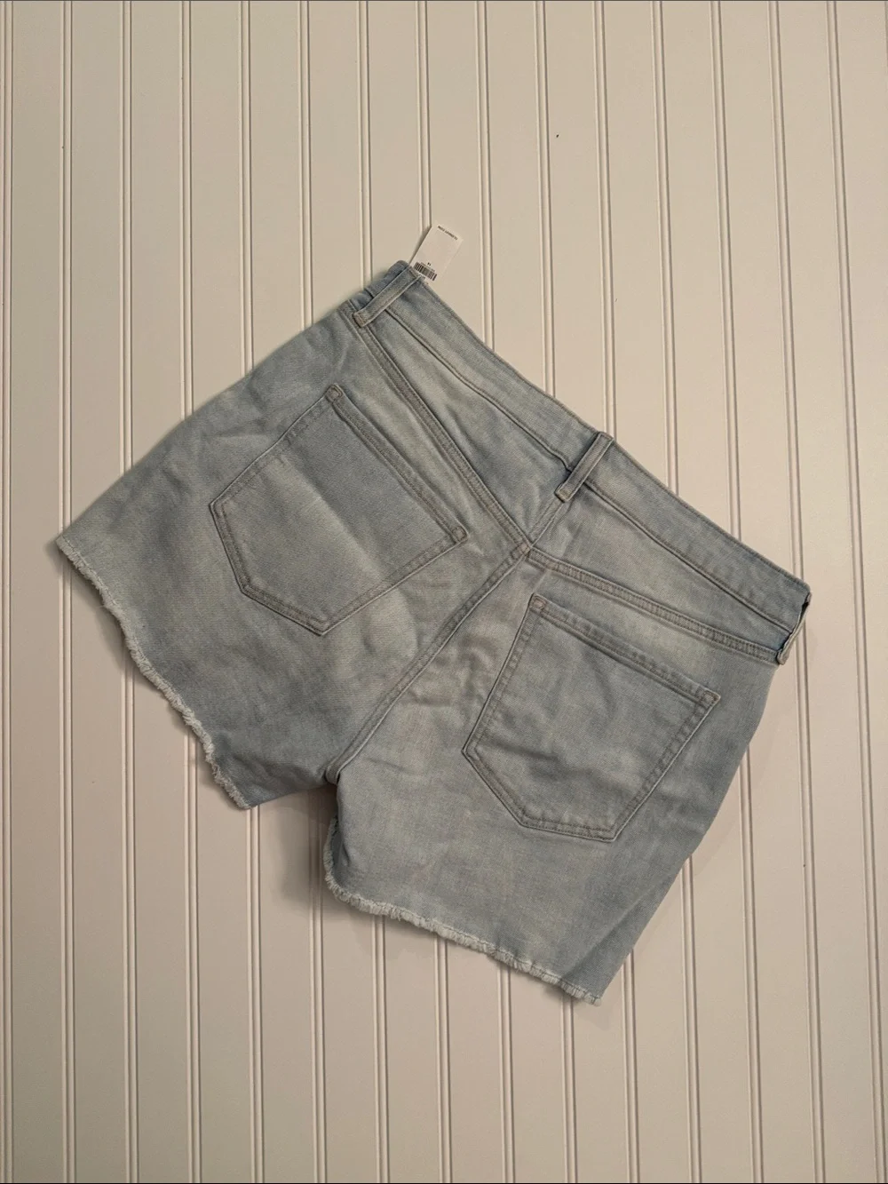 NWT Old Navy High Rise OG Straight Cut-Off Denim Shorts Women’s Size 14 Light Wa